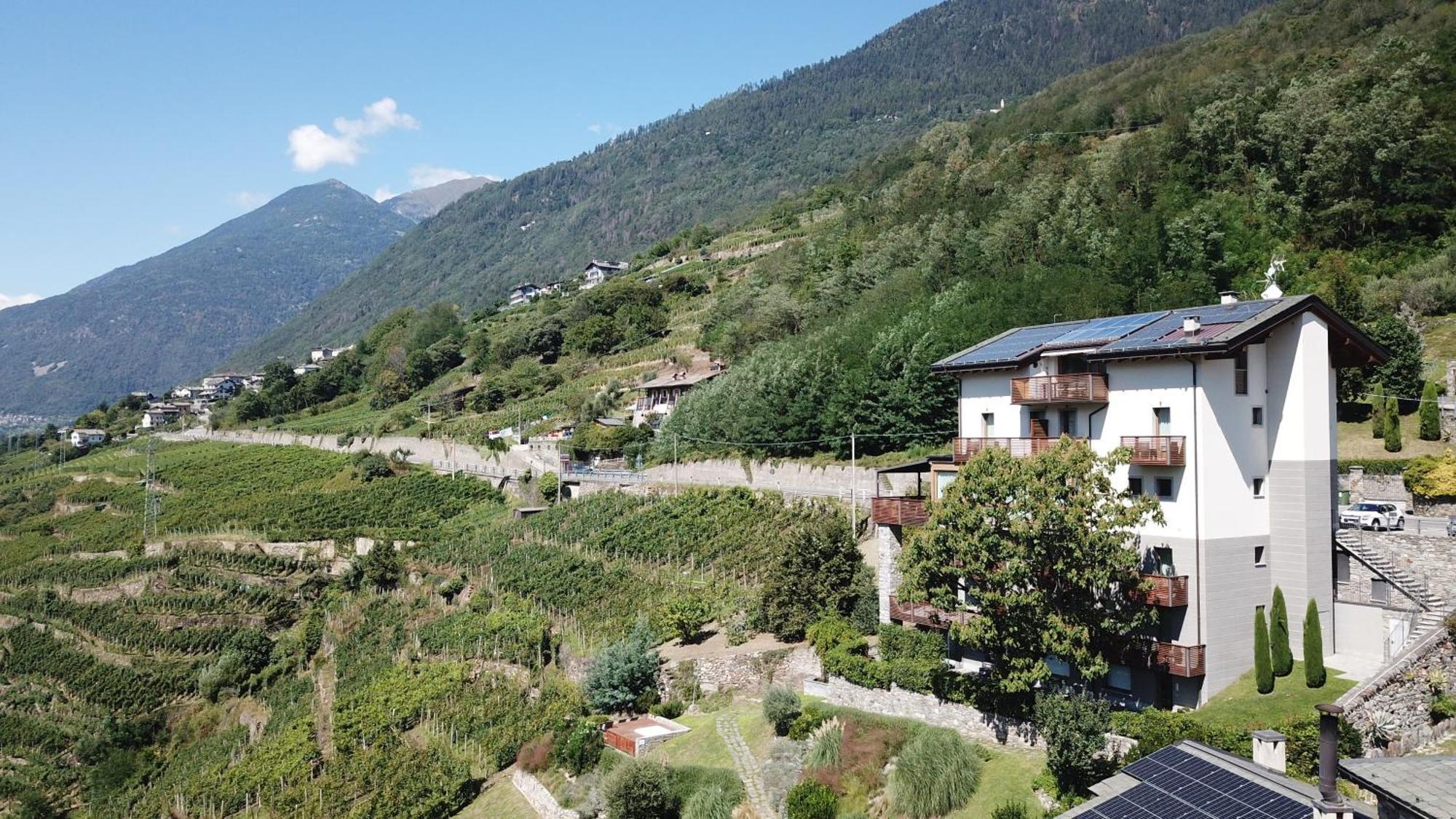 Wine Hotel Retici Balzi Poggiridenti Luaran gambar