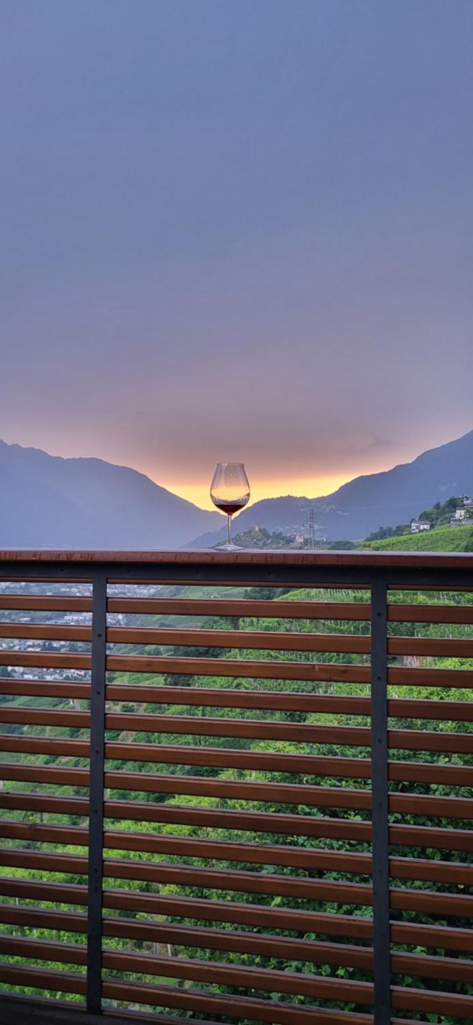 Wine Hotel Retici Balzi Poggiridenti Luaran gambar