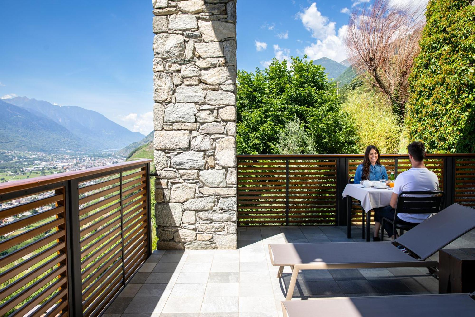 Wine Hotel Retici Balzi Poggiridenti Luaran gambar