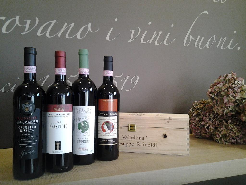 Wine Hotel Retici Balzi Poggiridenti Luaran gambar