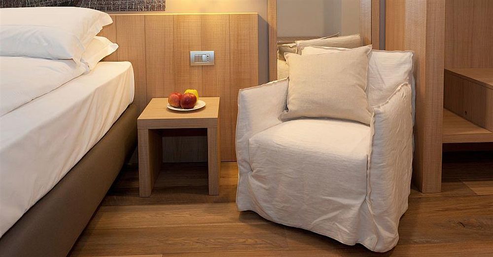 Wine Hotel Retici Balzi Poggiridenti Luaran gambar