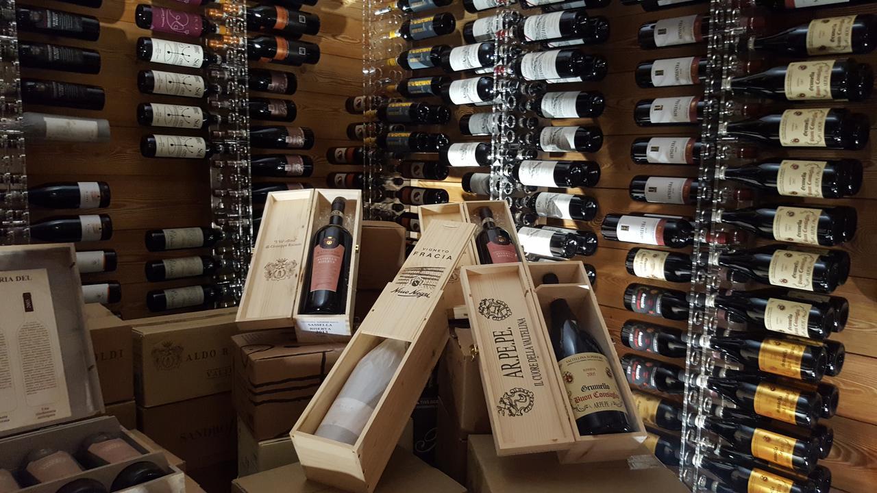 Wine Hotel Retici Balzi Poggiridenti Luaran gambar